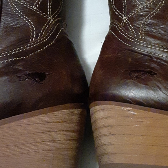 Boots - Picture 4 of 8